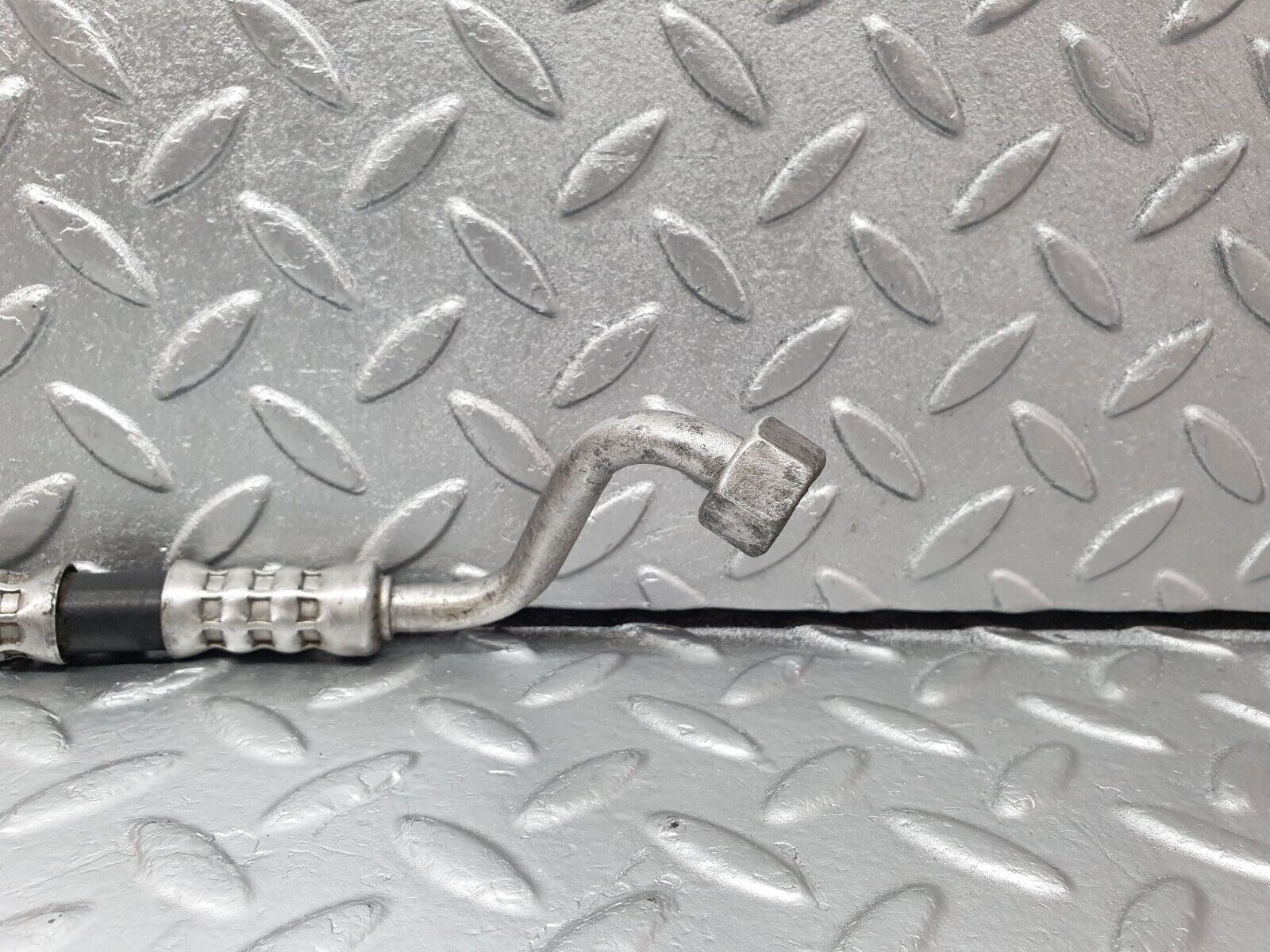 42608 Mercedes-Benz R129 320SL Coupe Air Condition Hose Pipe