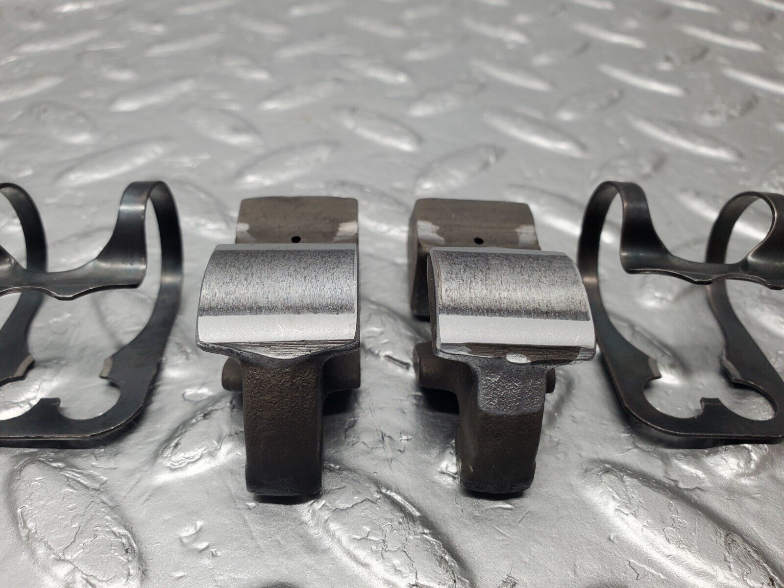 46611 Mercedes-Benz C123 280CE Coupe Valve Rocker Arm With Spring And Tappet