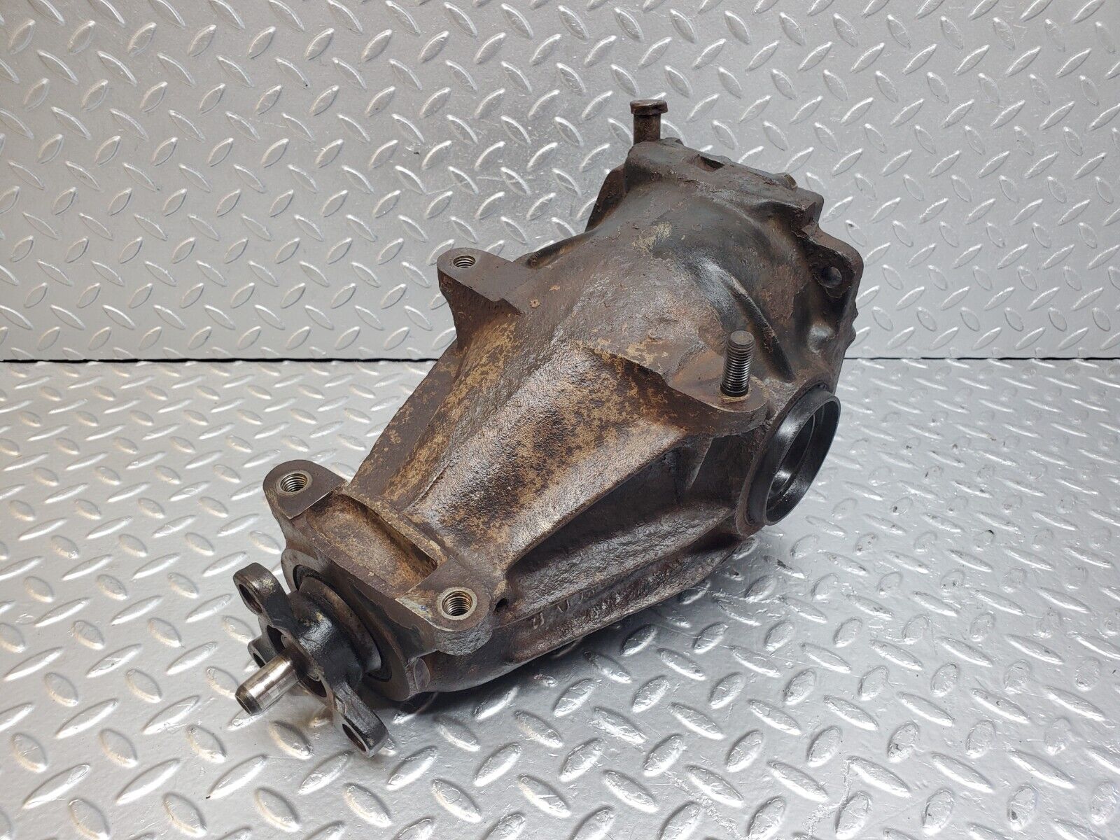 44447 Mercedes-Benz W123 280E Rear Differential Ratio 3.58 1233510101