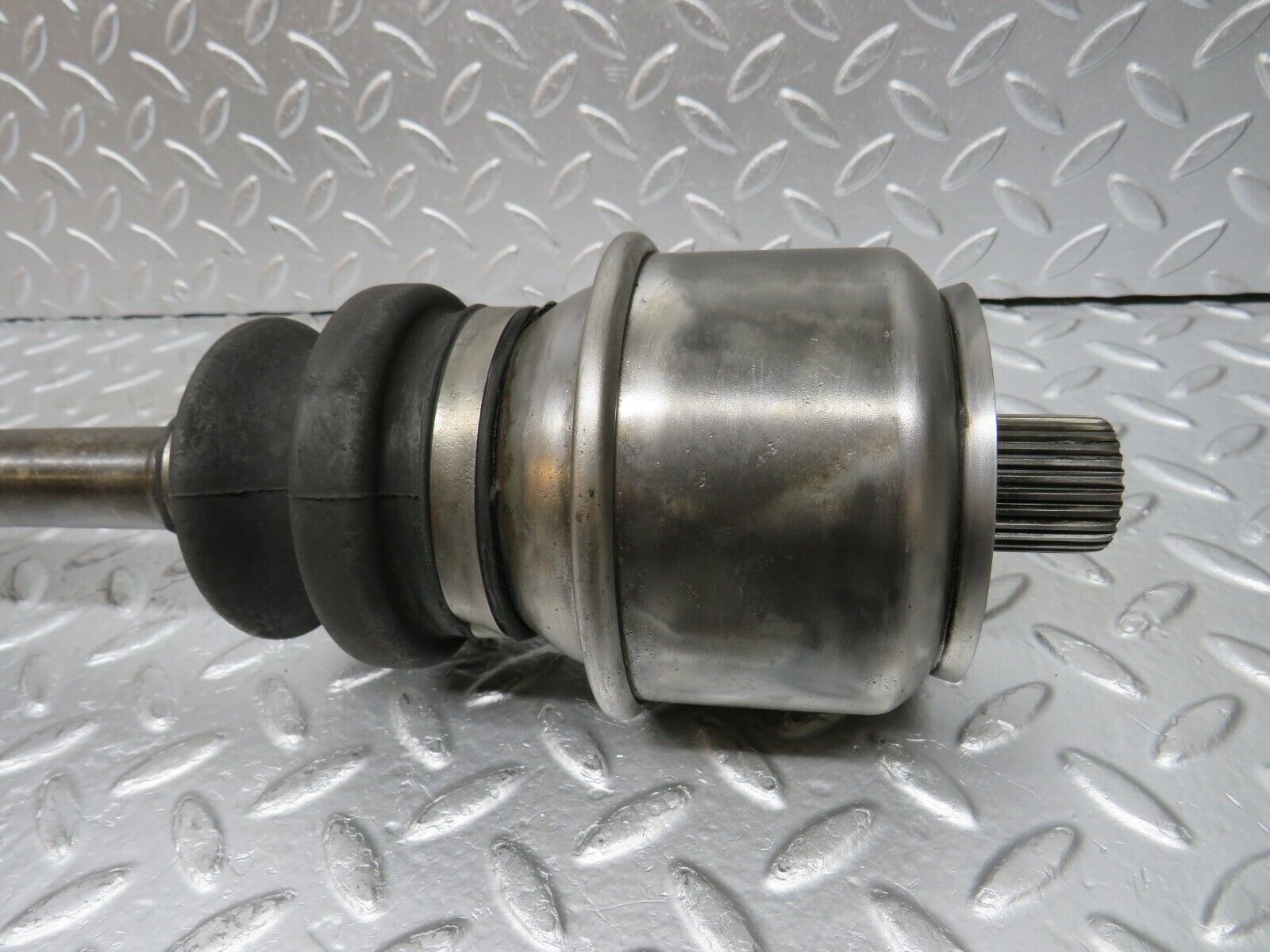 33019 Mercedes-Benz C107 R107 350 V8 Axle Shaft Drive Shaft