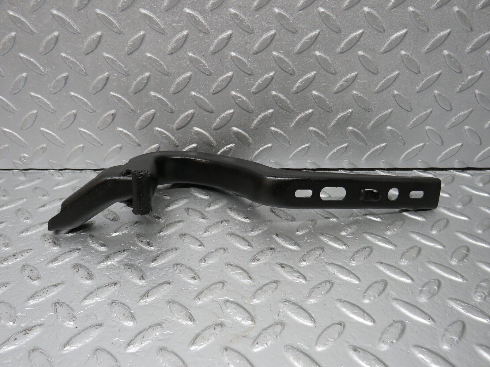 40540 Mercedes-Benz W123 300D Trunk Boot Lid Hinge Left Side 1237500187