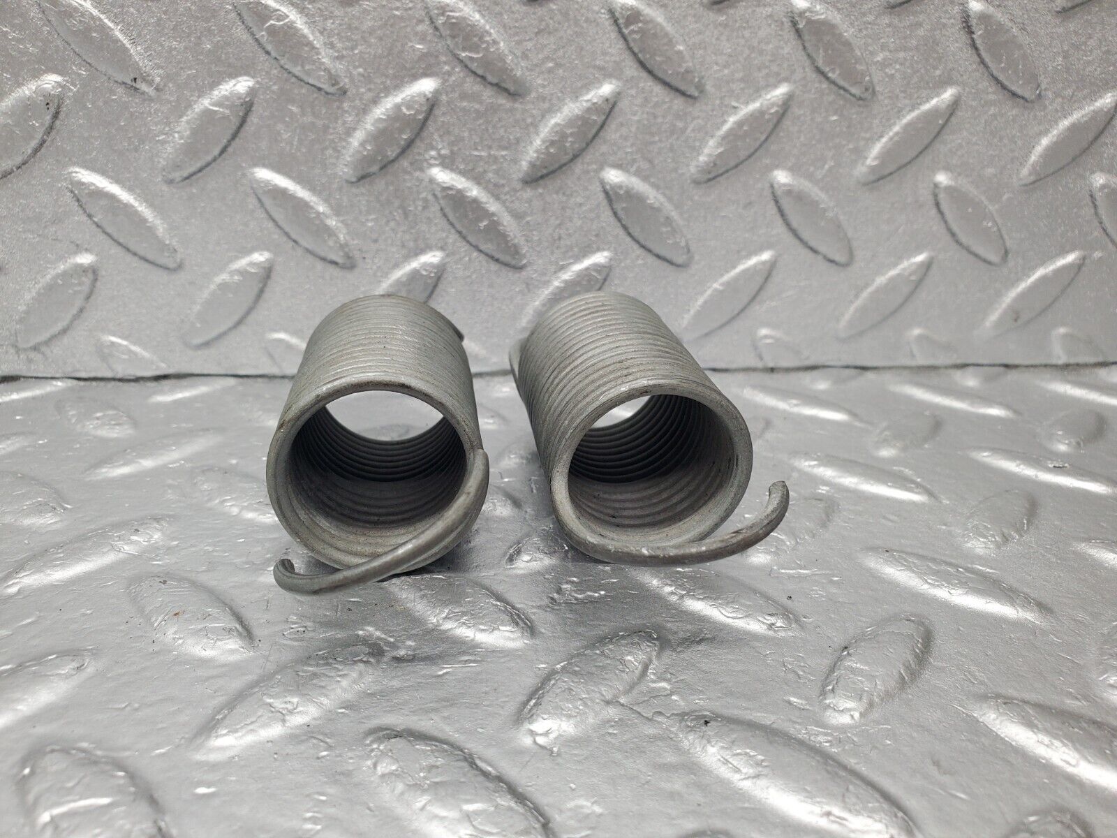 46655 Mercedes-Benz C123 280CE Coupe Front Seat Adjustment Spring Pair