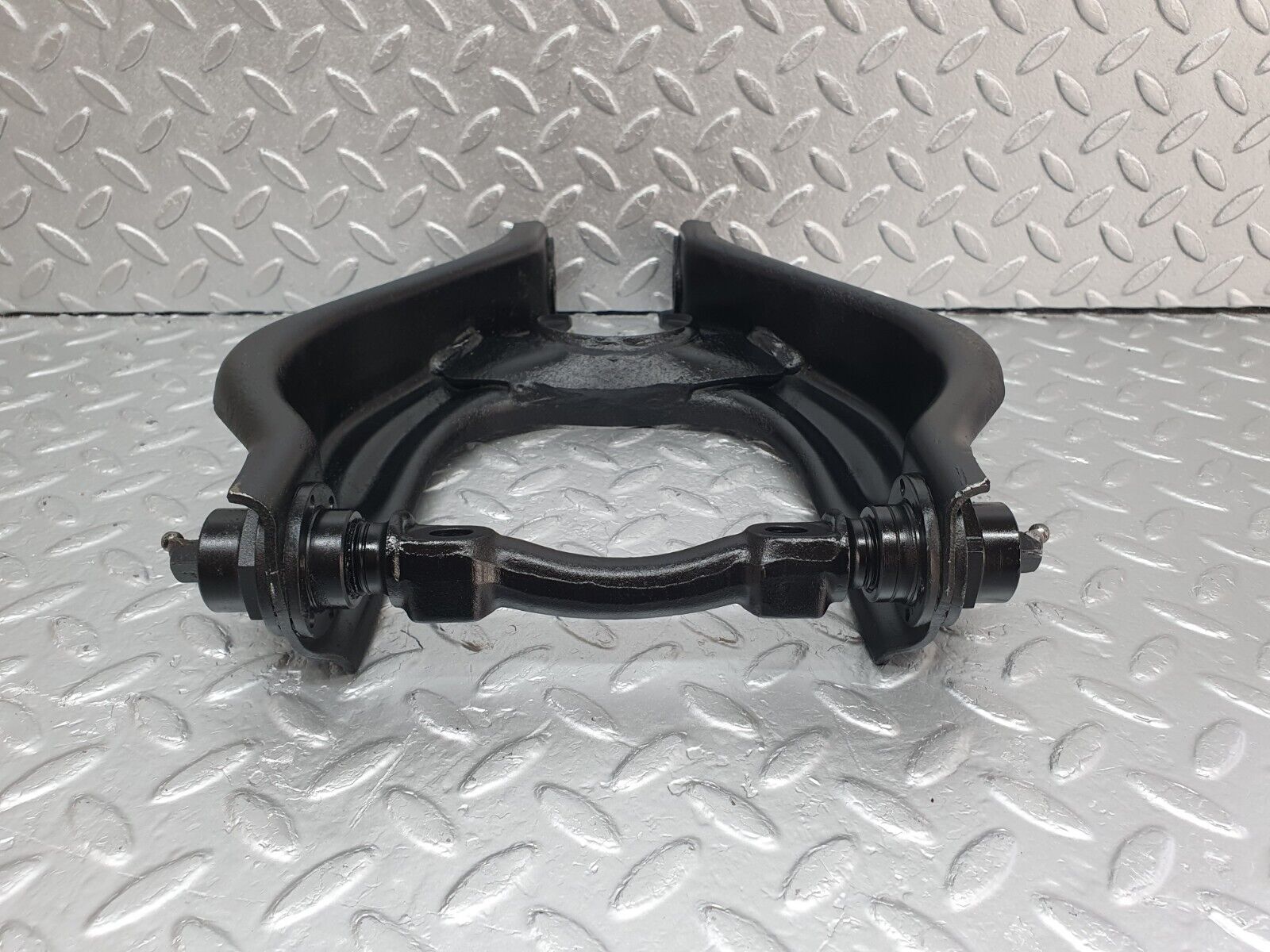 43200 Mercedes-Benz W108 280SE Front Right Upper Control Arm