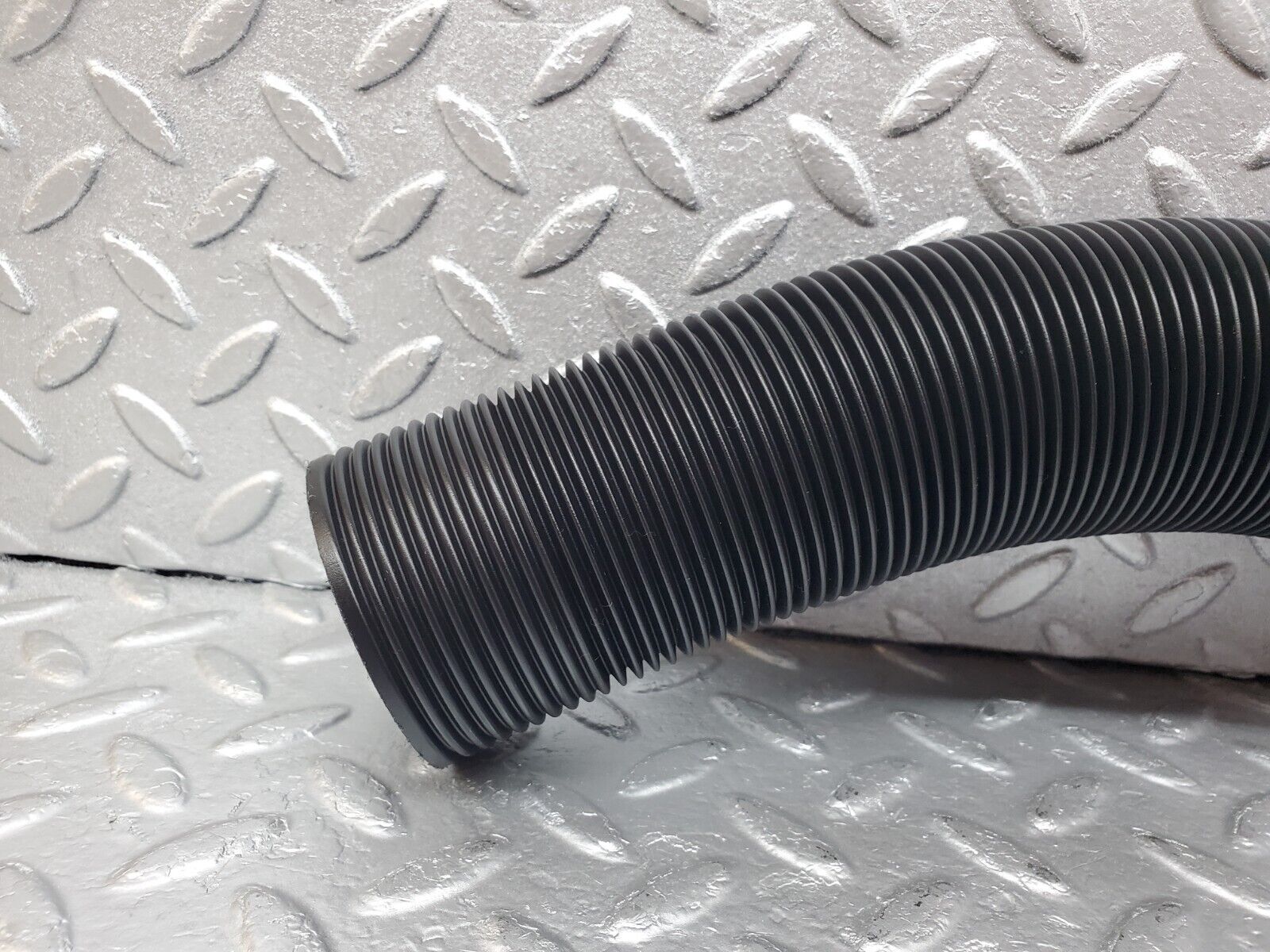 45047 Mercedes-Benz R129 300SL Coupe Air Intake Duct Pipe 1298310446