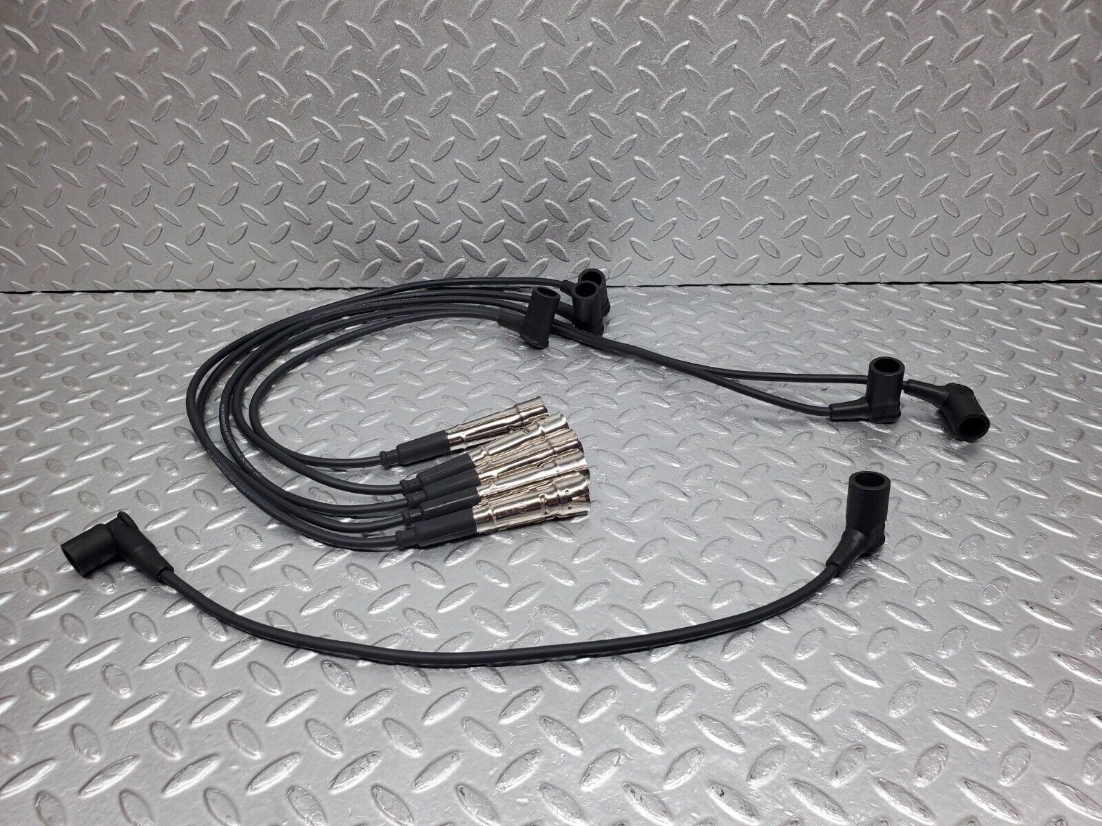 45446 Mercedes-Benz 280E M110.988 Ignition Coil Lead Set