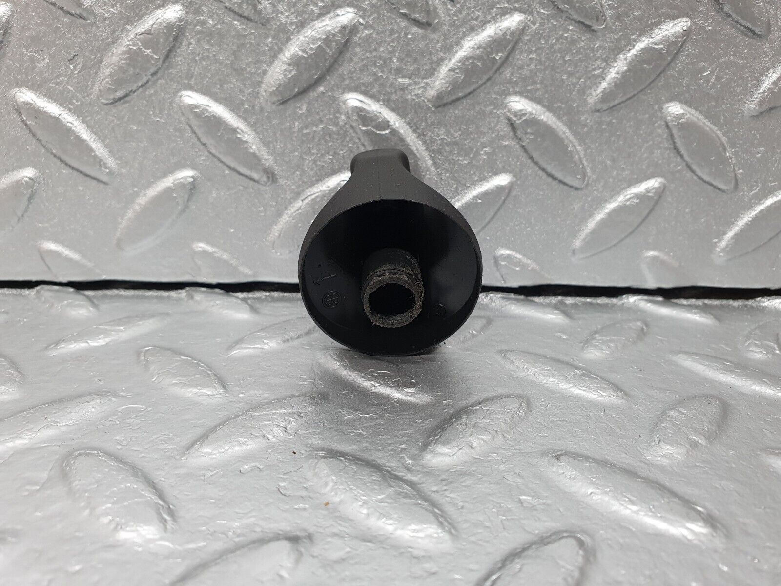 41676 Mercedes-Benz W124 200E Headlight Switch Knob