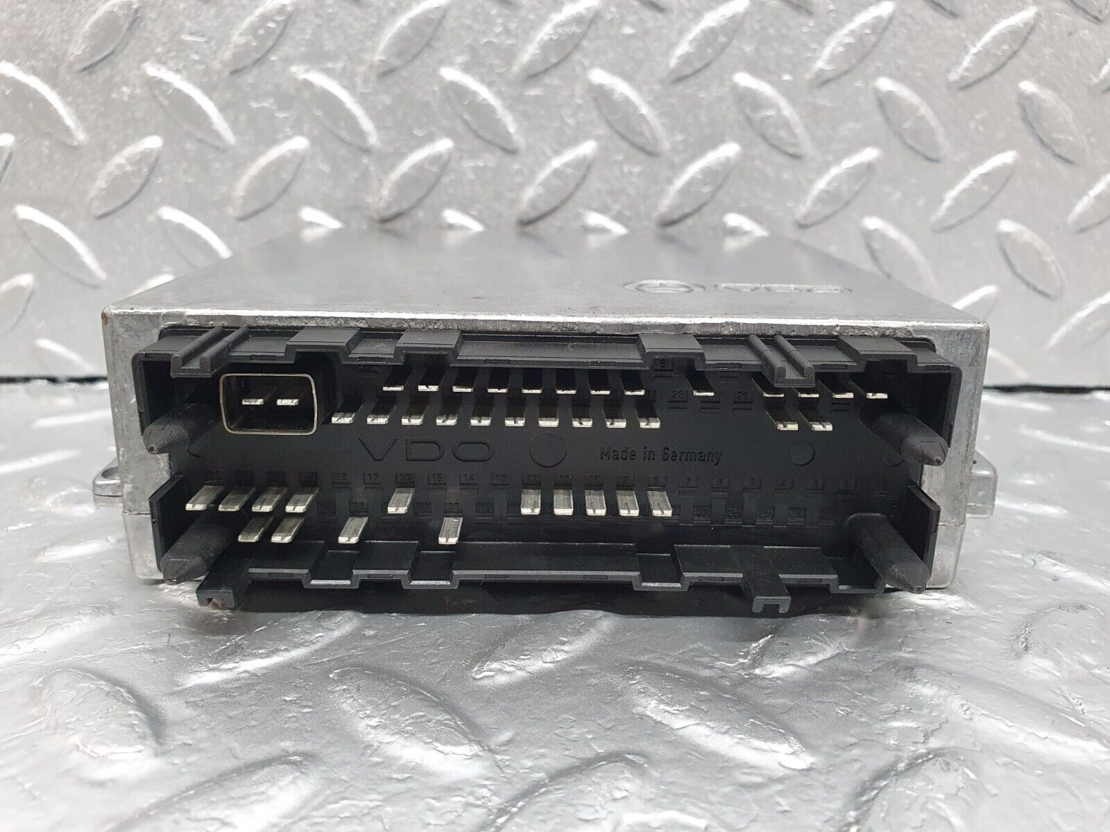 42168 Mercedes-Benz R129 320SL Coupe Electronic Gas Control Unit VDO 1295452432