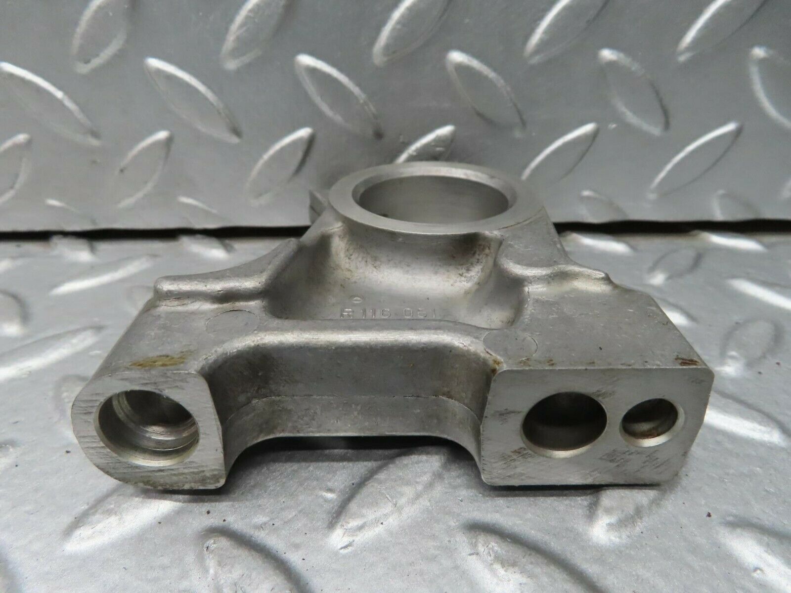 15639 Mercedes-Benz R107 450SL Camshaft Tower Bearing 1160513310