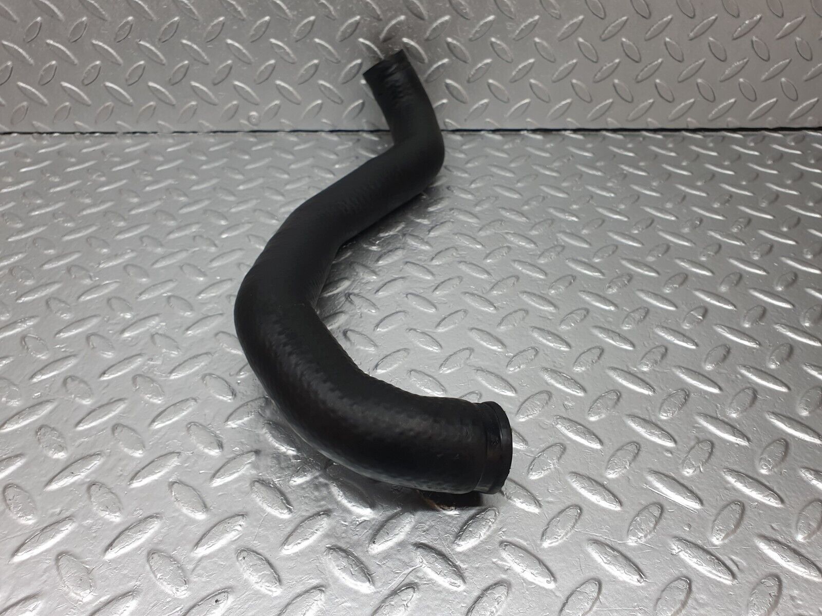 42549 Mercedes-Benz R129 320SL Coupe Radiator Lower Hose Pipe 1295012482