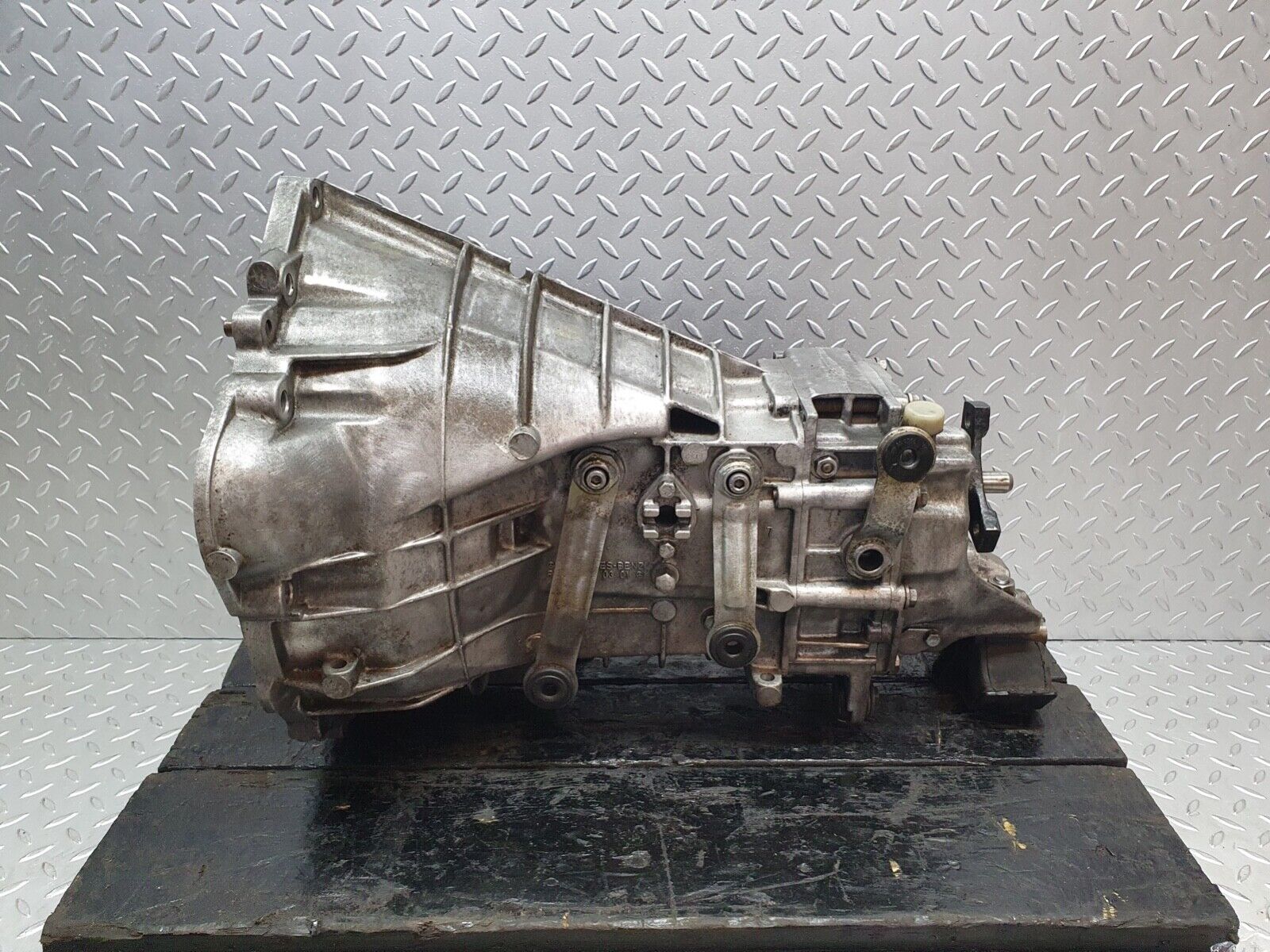 43032 Mercedes-Benz W201 190 Manual Gearbox 5 Speed 717.412 1242610301