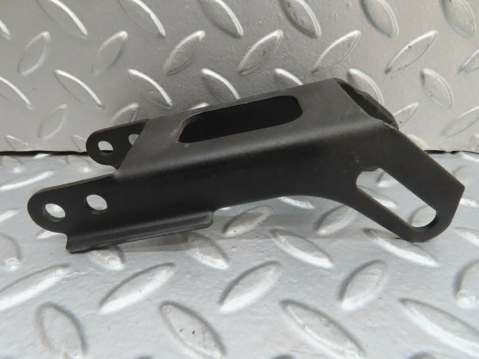 15766 Mercedes-Benz R107 450SL Alternator Generator Bracket