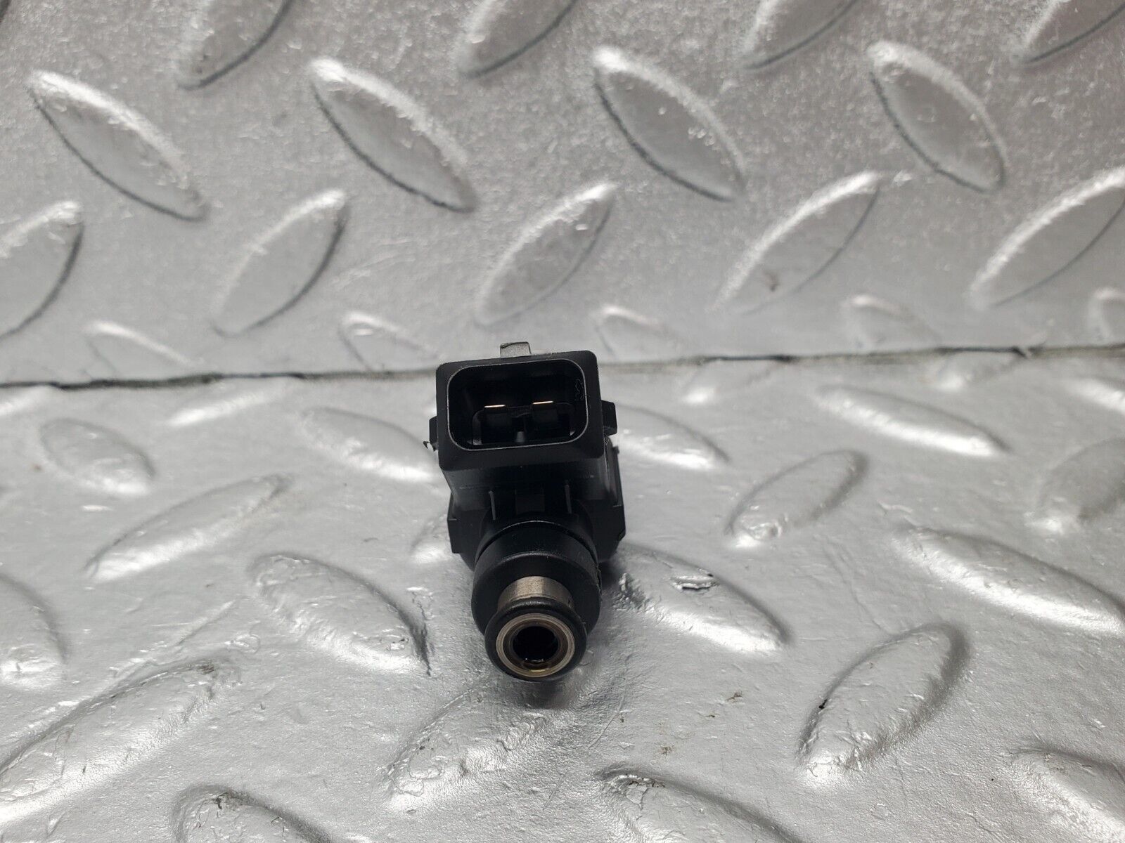 46779 Mercedes-Benz R129 320SL Coupe Fuel Injector Bosch 0280155742 1120780049