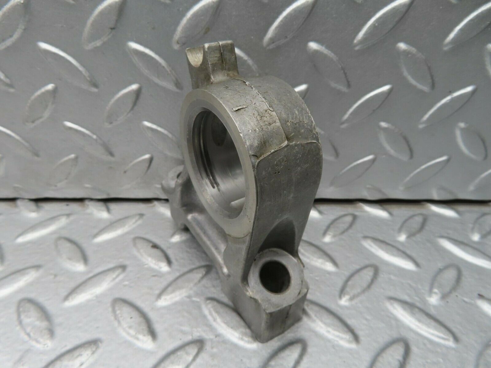 15640 Mercedes-Benz R107 450SL Camshaft Tower Bearing 1160513310