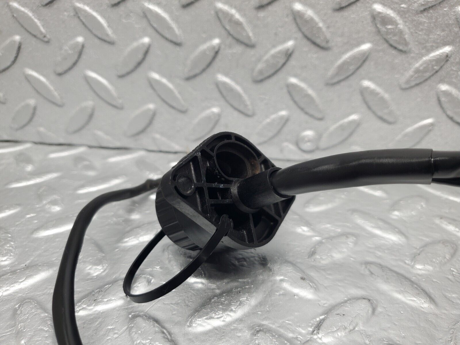 46397 Mercedes-Benz C123 280CE Coupe Diagnostic Connector 1235450026 1235450003