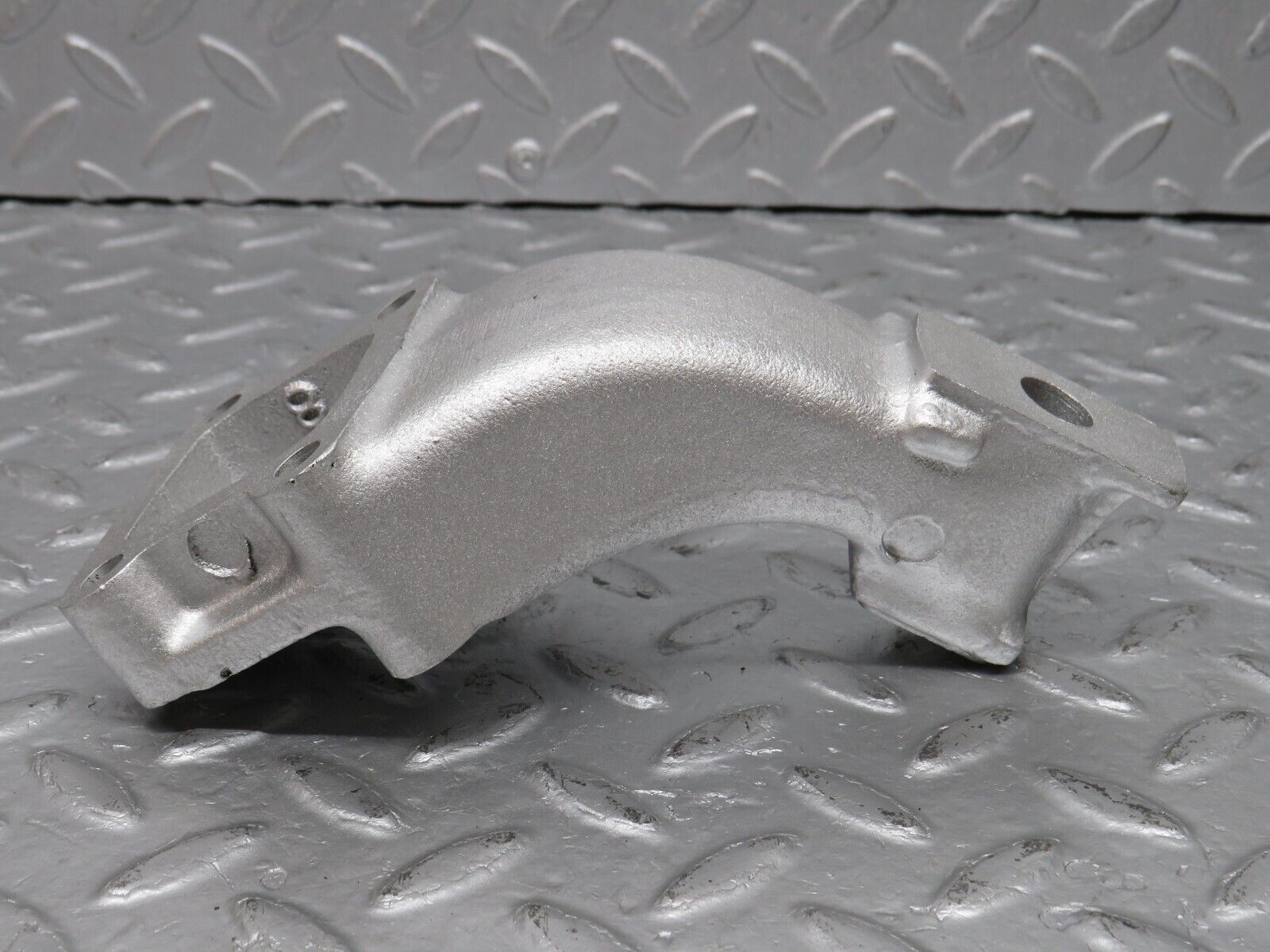 39249 Mercedes-Benz R107 500SL Engine Mount Bracket Right 1162234704