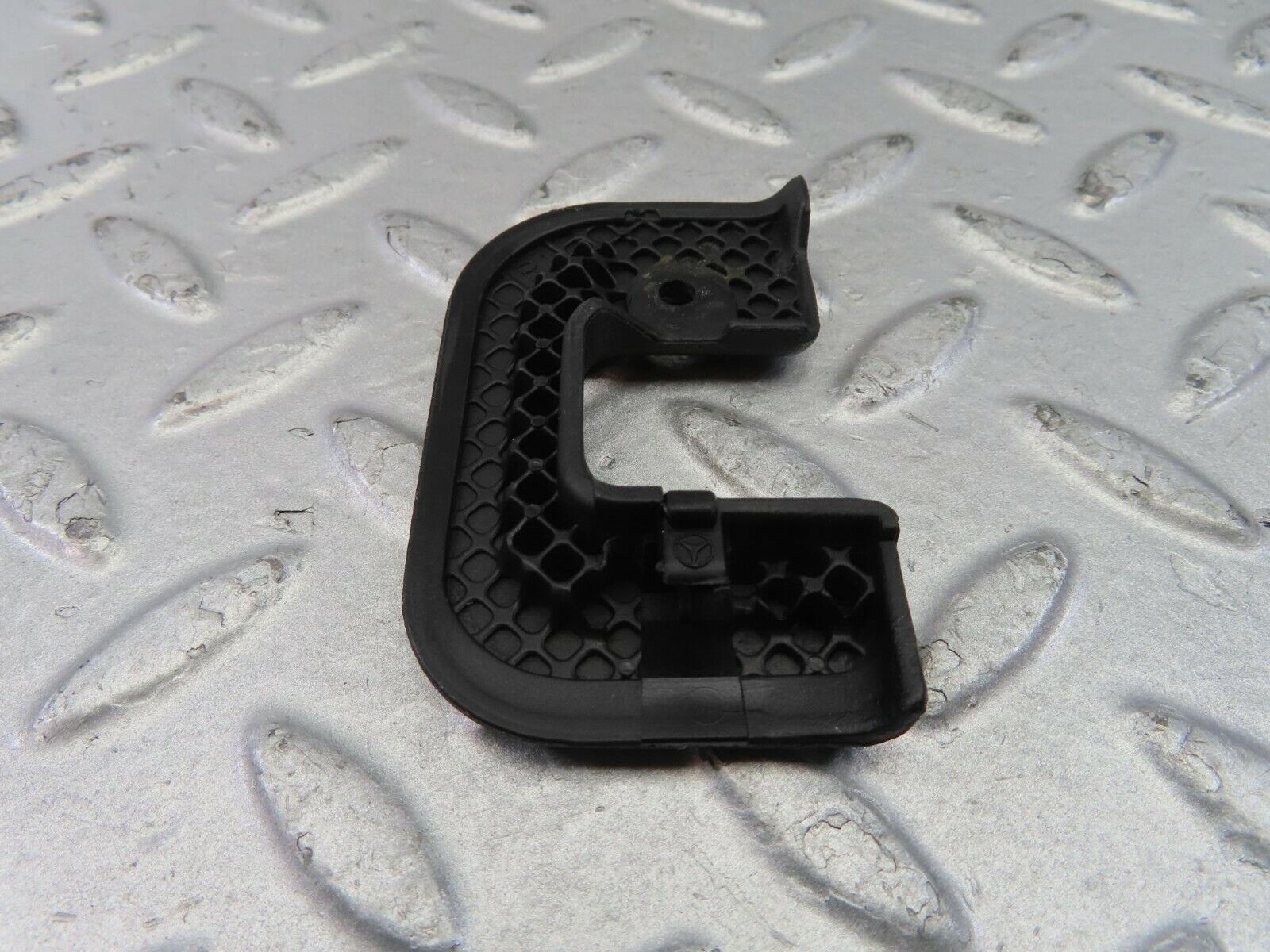 10380 Mercedes-Benz W201 190E Right Door Lock Cover