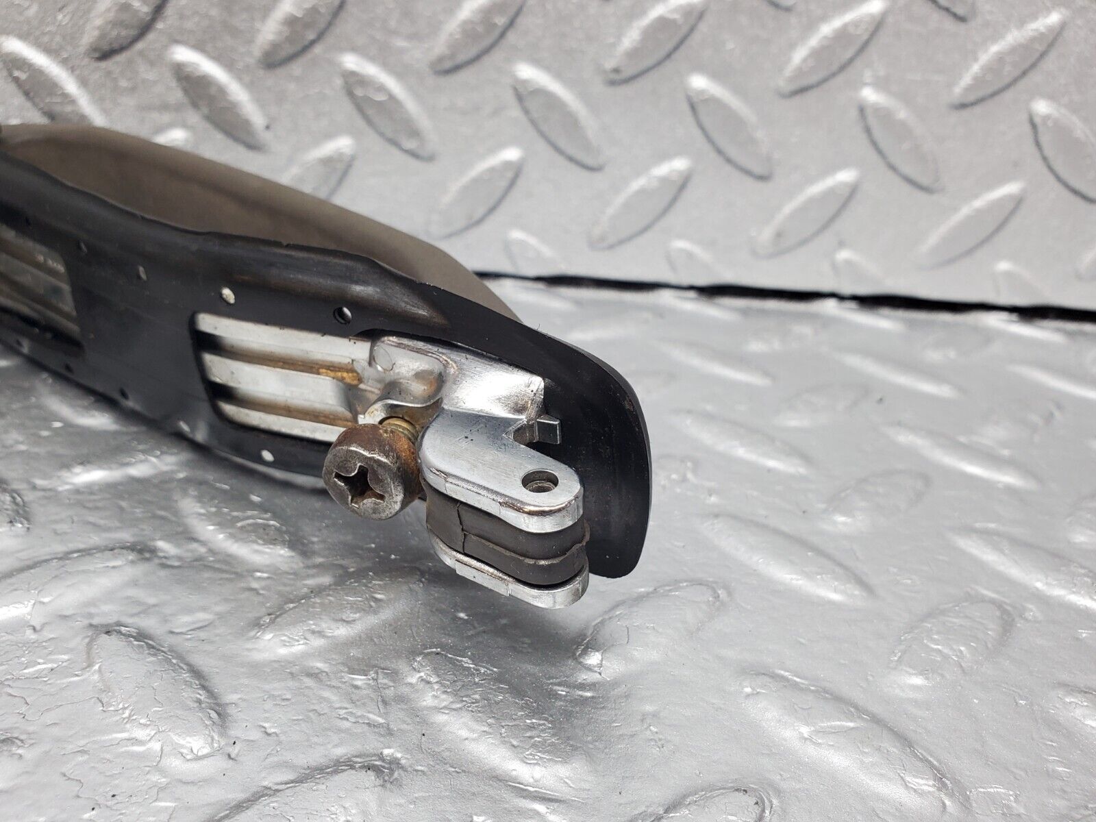 45646 Mercedes-Benz W126 420SE Rear Right Door Exterior Handle 1267600059