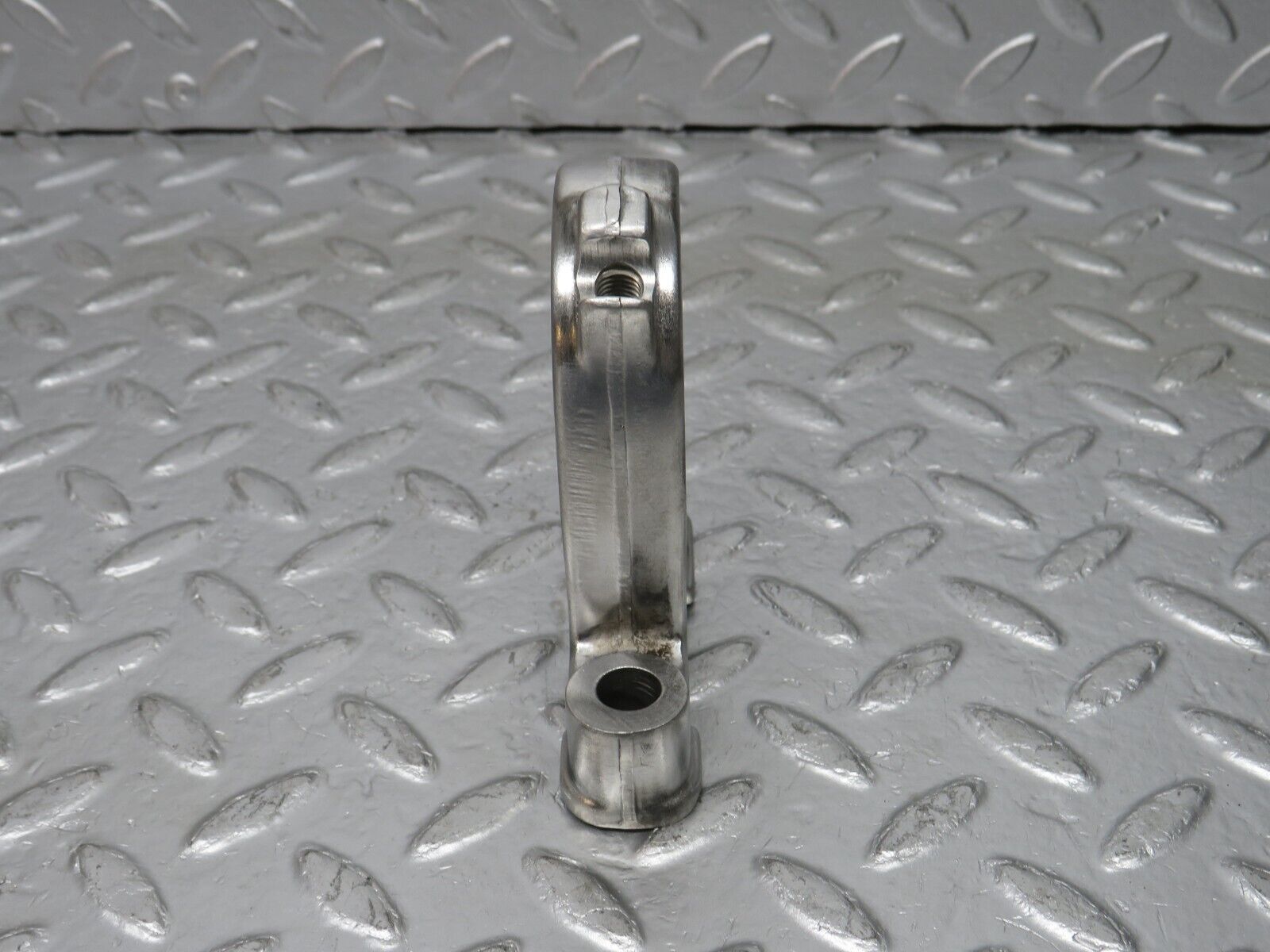 32997 Mercedes-Benz C107 R107 350 V8 Camshaft Tower Bearing 1160512112