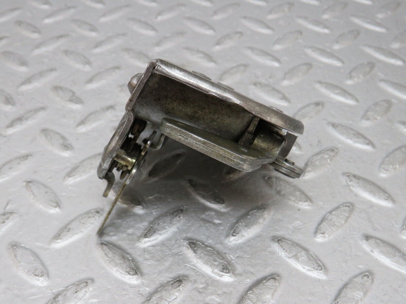 35736 Mercedes-Benz W108 Front Left Door Lock Mechanism