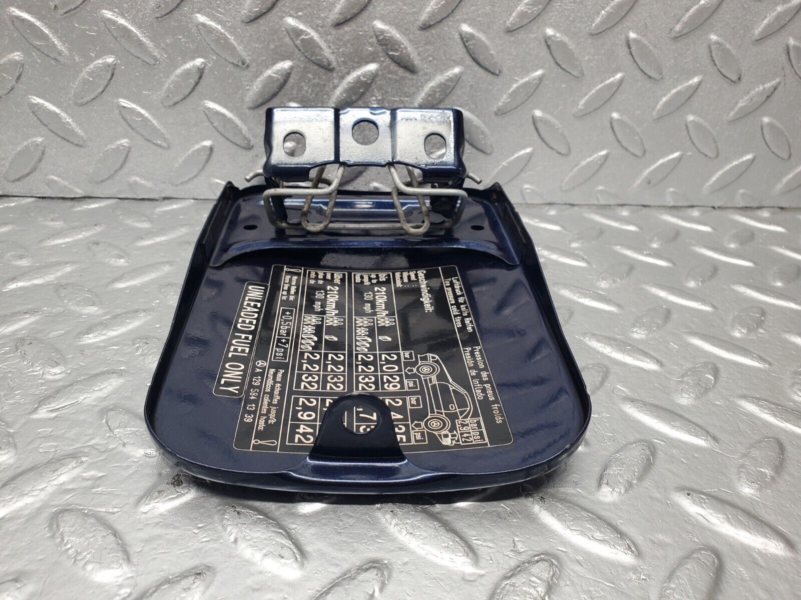 46987 Mercedes-Benz R129 320SL Coupe Fuel Tank Flap Cap 1295841339