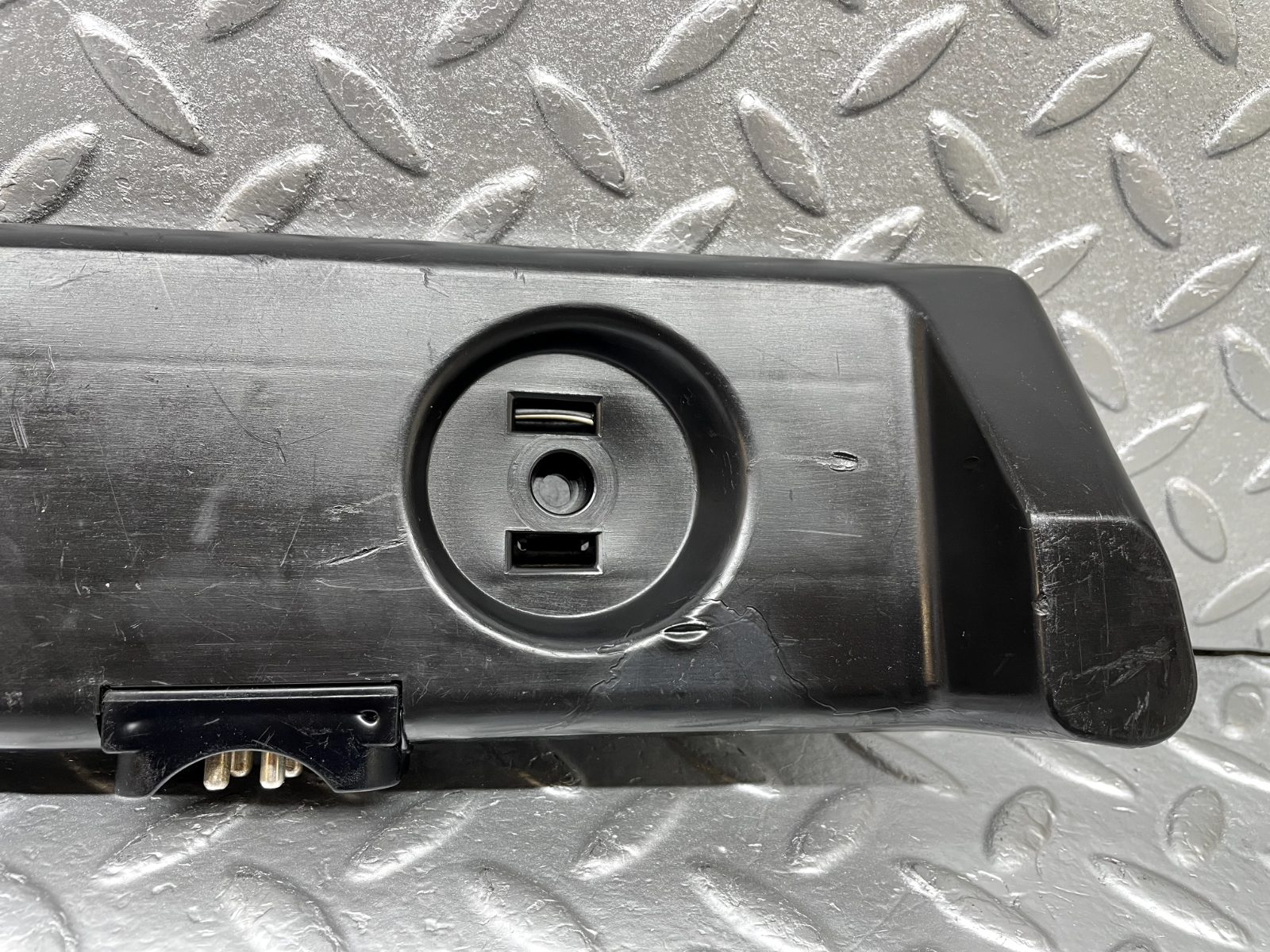 44277 Mercedes-Benz W123 280E Tail Light Bulb Holder Left Side 22064L