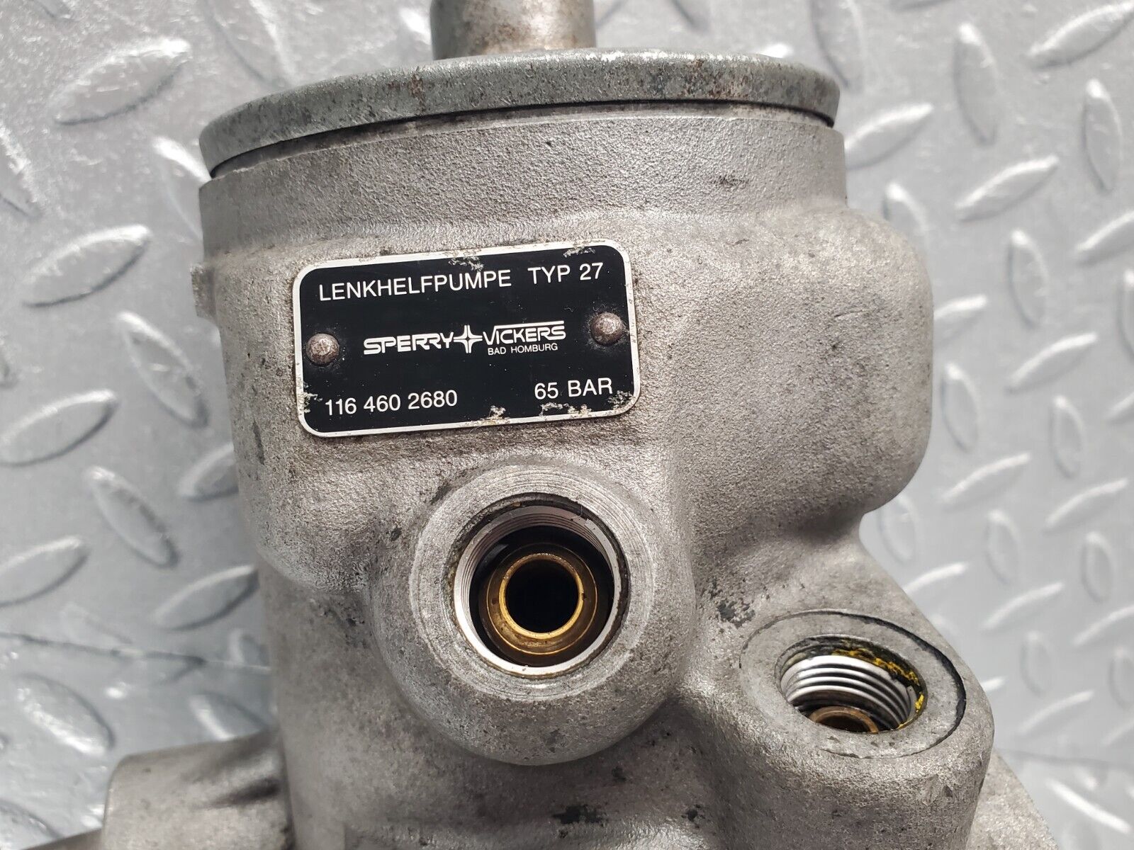 46597 Mercedes-Benz C123 280CE Coupe Power Steering Pump 1164602680