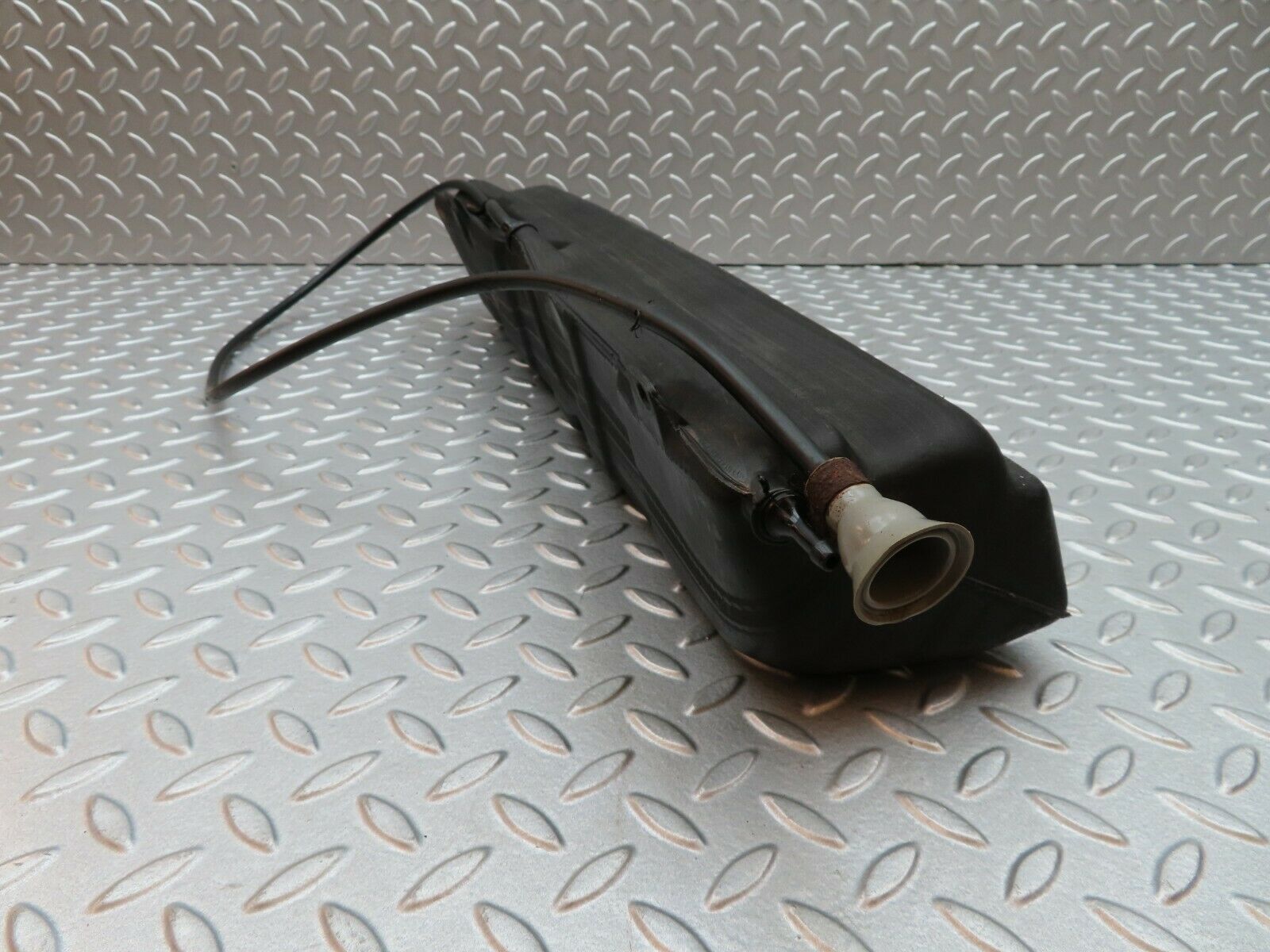 4981 Mercedes-Benz R107 350SL Expansion Tank