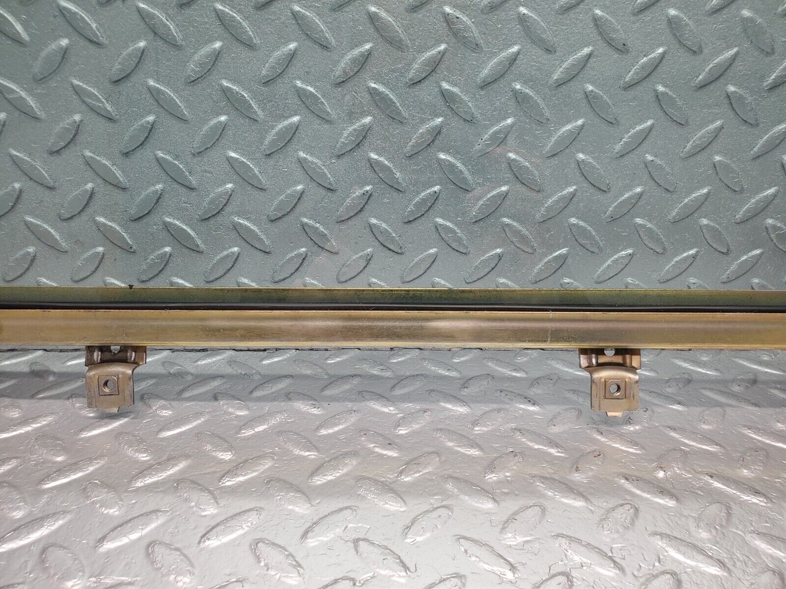 46433 Mercedes-Benz C123 280CE Coupe Right Door Window Glass 1237250232 1237250432