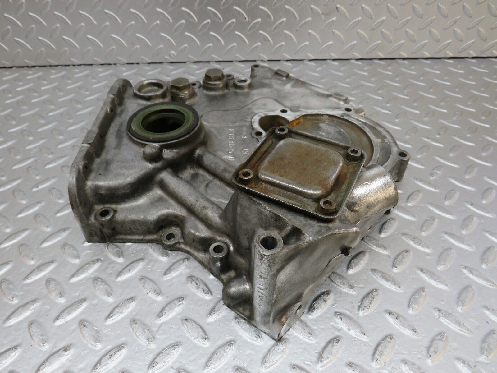 32846 Mercedes-Benz C107 R107 350 V8 Timing Chain Cover 1160151501