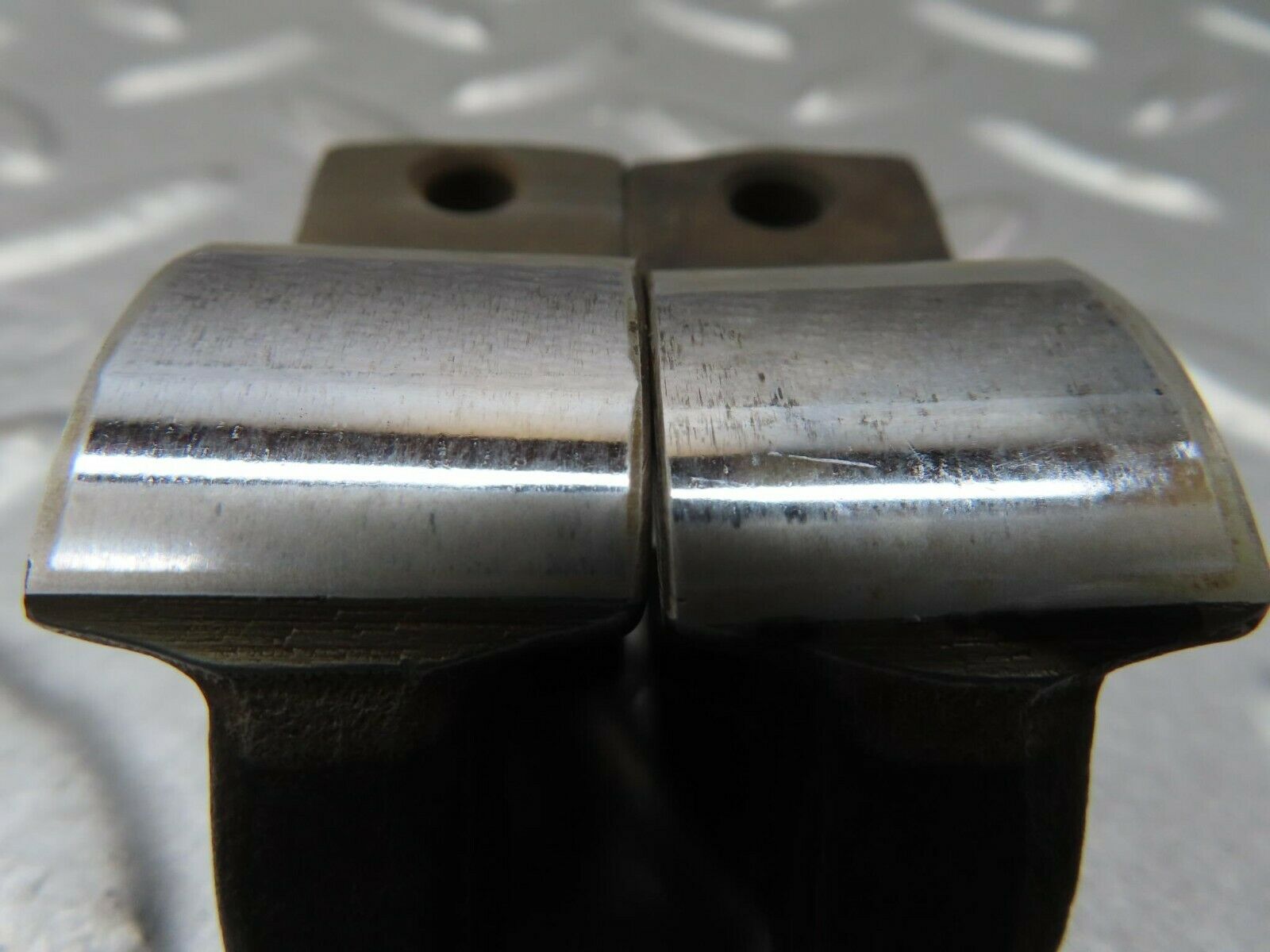 15700 Mercedes-Benz R107 450SL Valve Rocker Arm With Valve Tappet Pair