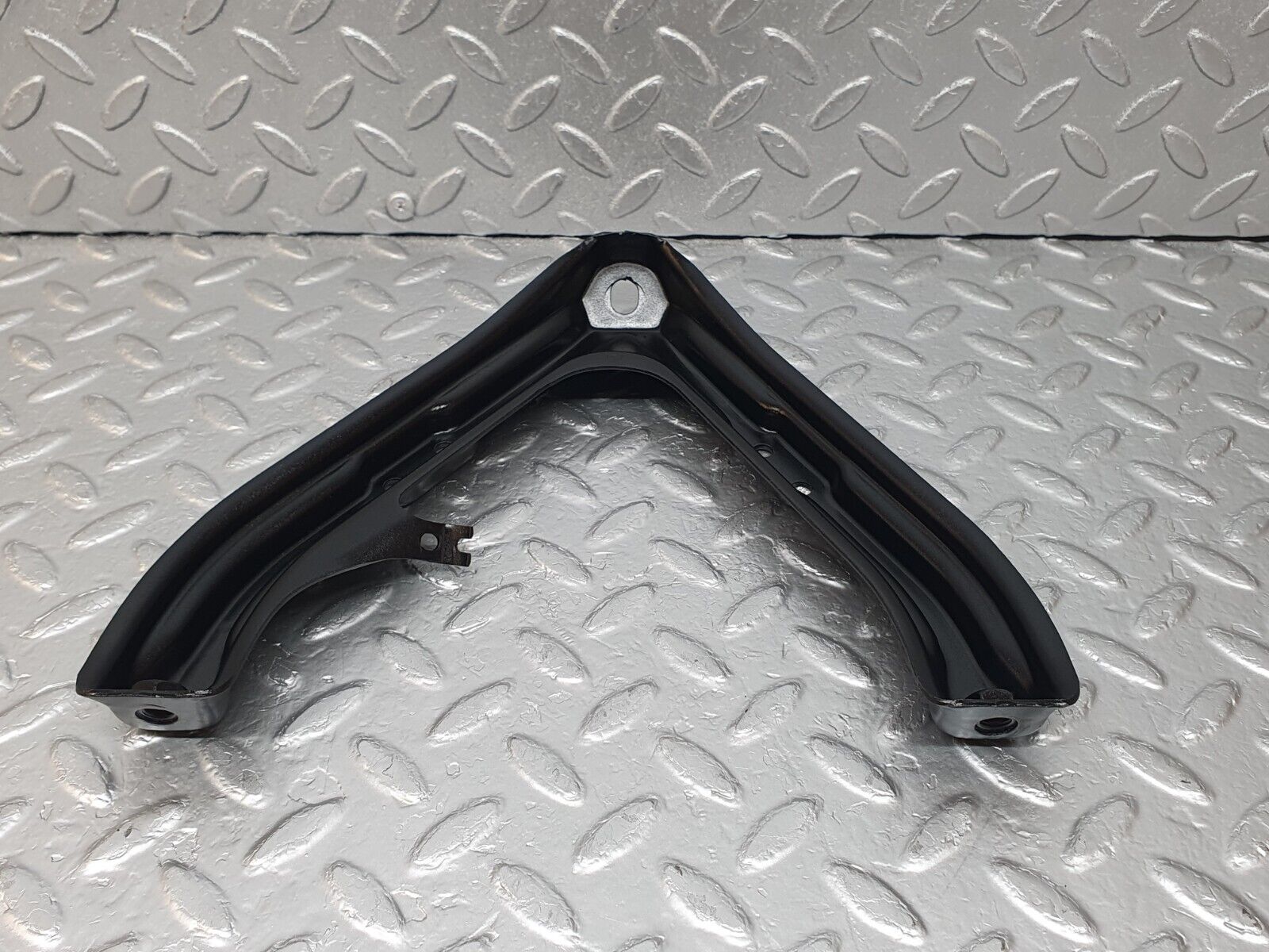 44216 Mercedes-Benz C123 230CE Coupe Air Intake Manifold Bracket