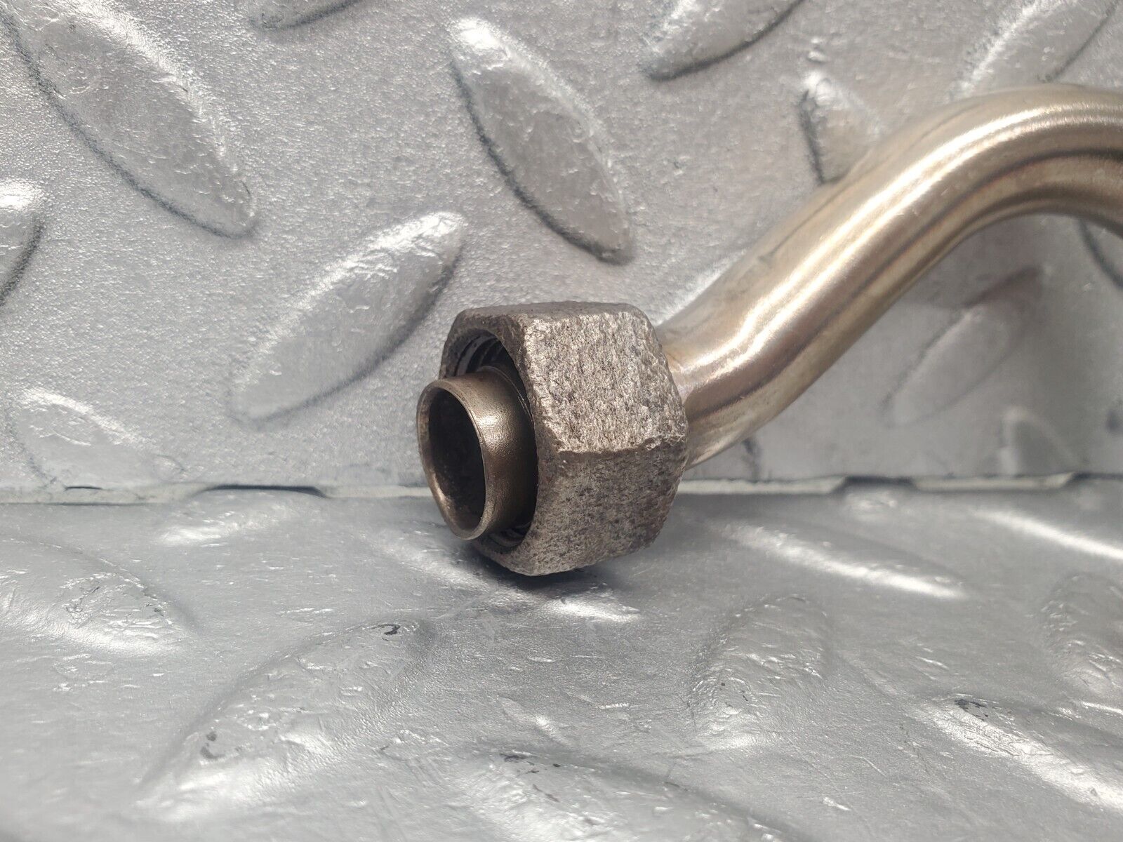 46033 Mercedes-Benz W126 420SE EGR Valve Hose Pipe