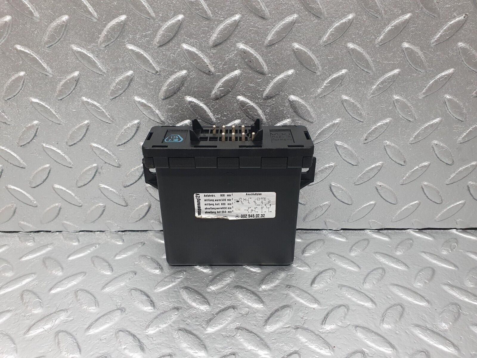 43519 Mercedes-Benz C126 300SEC Coupe Idle Control Module Unit 0025450732