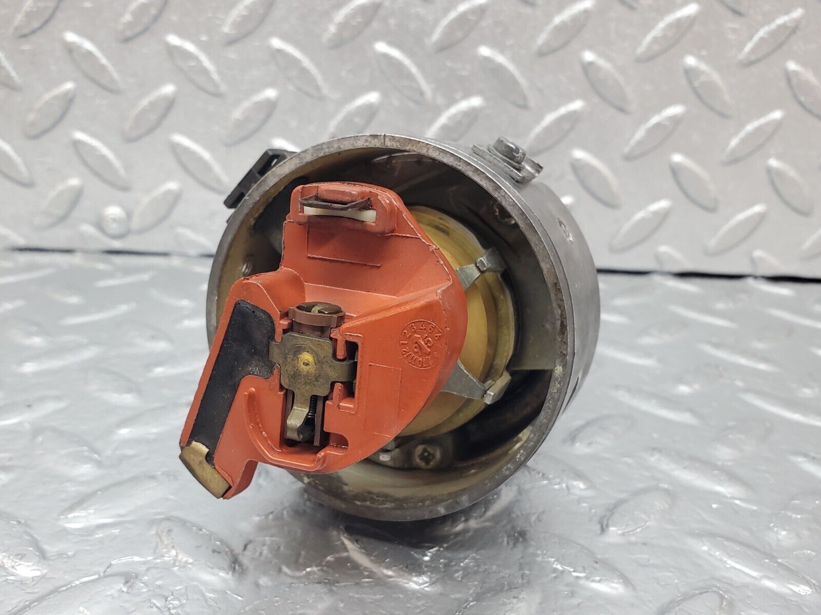 45431 Mercedes-Benz 280E M110.988 Ignition Distributor Bosch 0031580901 0237306045