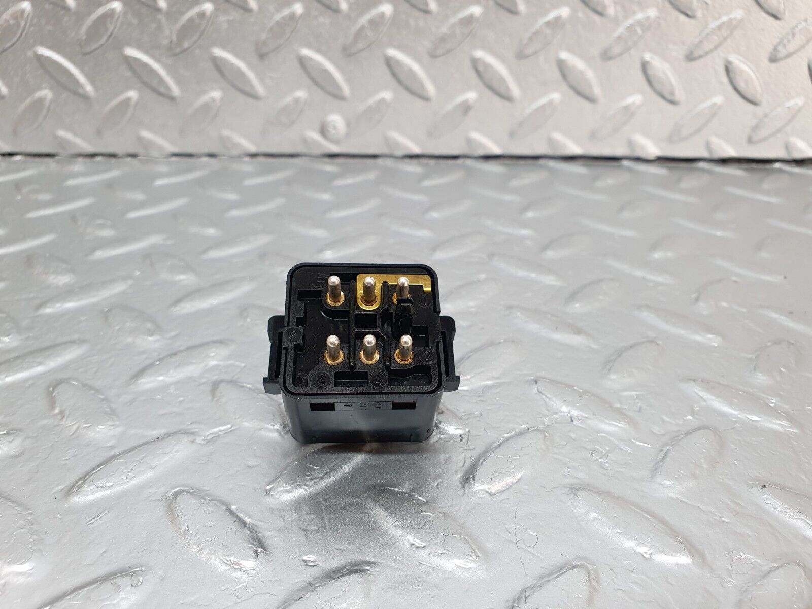 42951 Mercedes-Benz W201 190 2.0L Electric Mirror Adjust Switch 1248201810