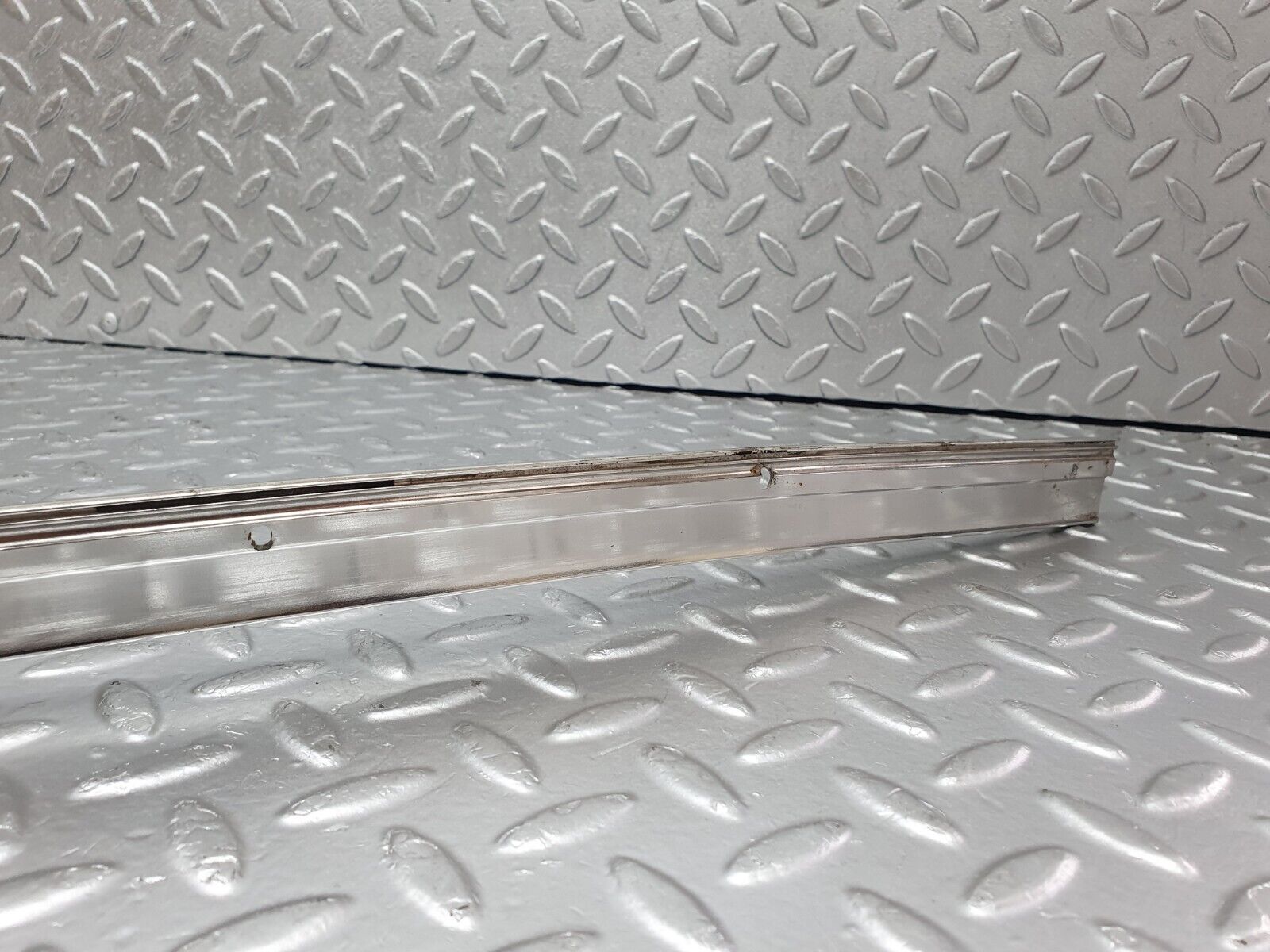 44201 Mercedes-Benz C123 230CE Coupe Chrome Roof Trim Cladding Left Side