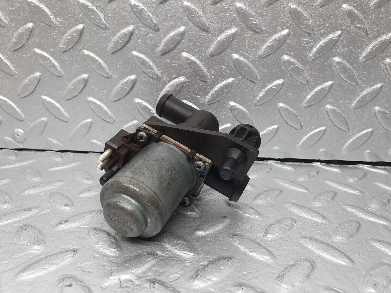 42234 Mercedes-Benz R129 320SL Coupe Heating Water Pump 0008307284 4950000001