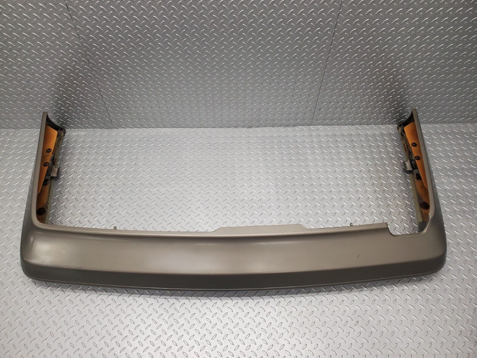 46074 Mercedes-Benz W126 420SE Rear Bumper 1268851105