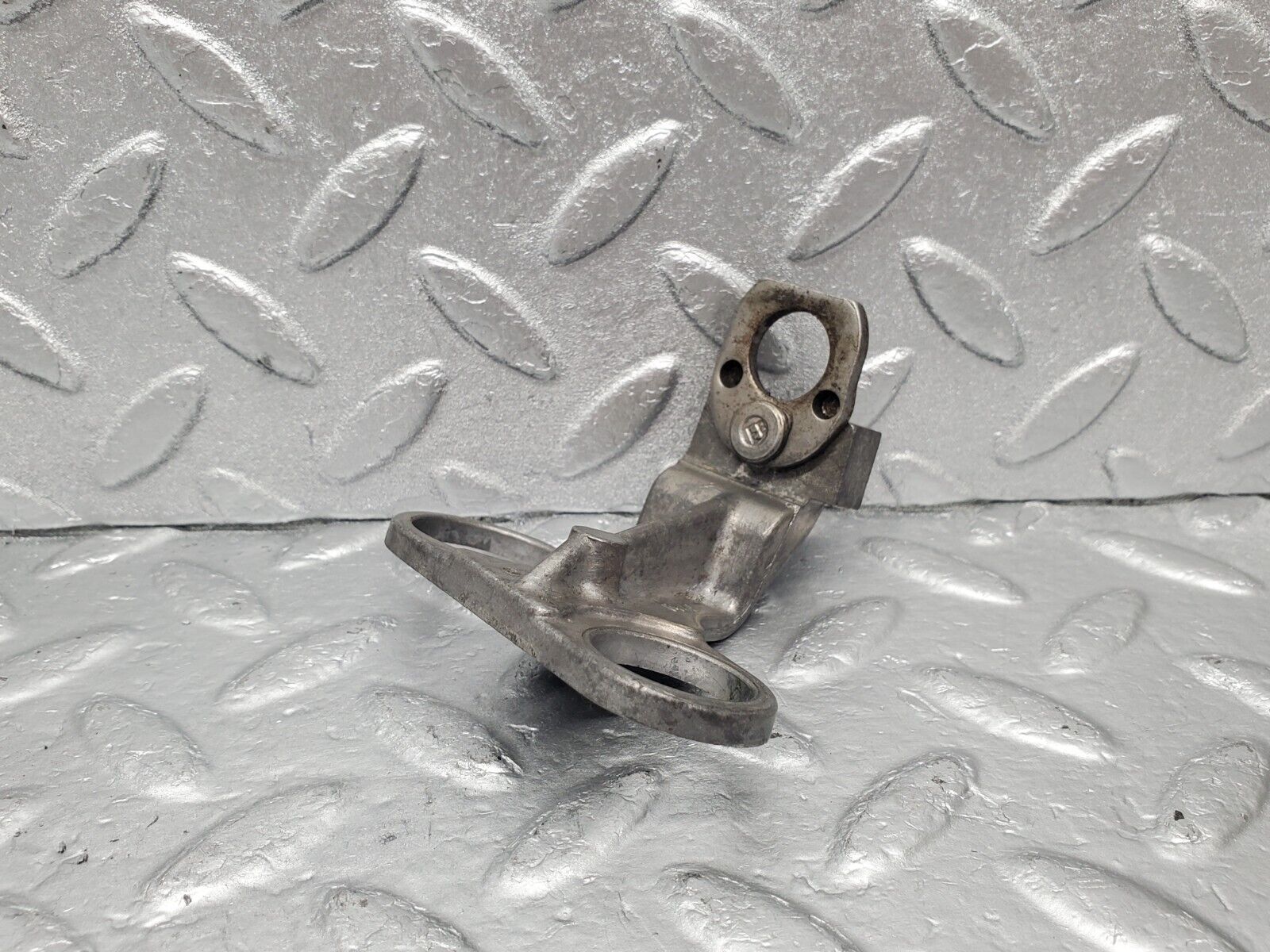 46600 Mercedes-Benz C123 280CE Coupe Crankshaft Sensor Holder Bracket 1101530440