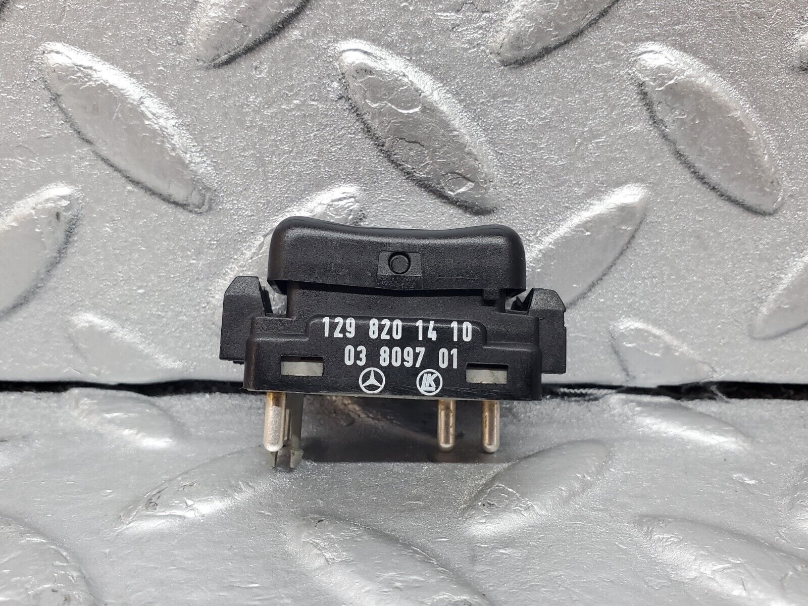 44972 Mercedes-Benz R129 300SL Coupe Right Door Window Switch 1298201410