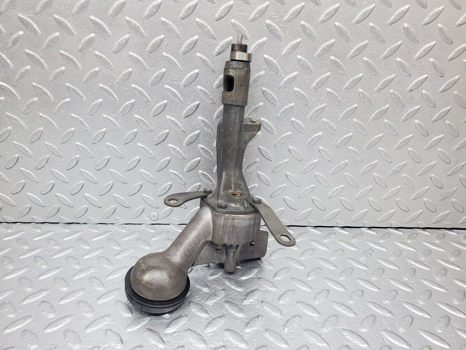 44304 Mercedes-Benz W123 280E Oil Pump