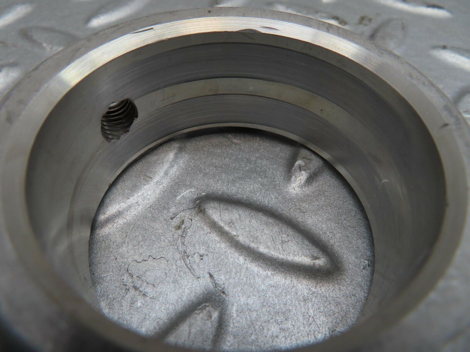 13729 Mercedes-Benz R107 450SL Camshaft Tower Bearing 1160512718