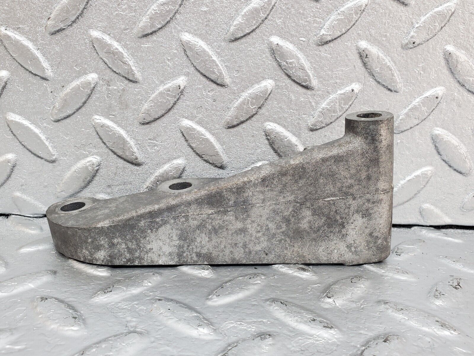 44401 Mercedes-Benz W123 280E Power Steering Pump Bracket 1104663141