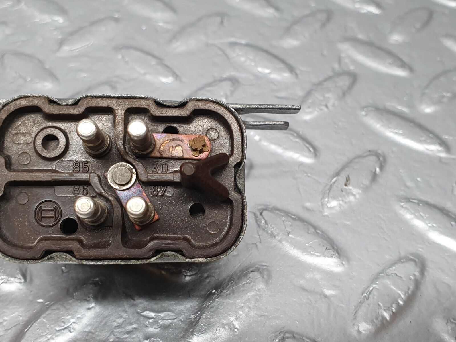 43125 Mercedes-Benz W108 280SE Multi Purpose Relay Bosch