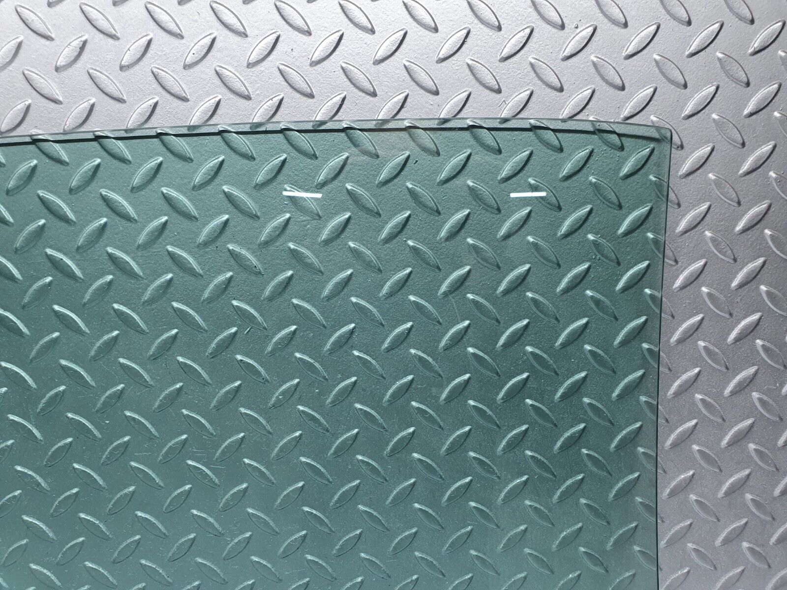 42410 Mercedes-Benz R129 320SL Coupe Right Door Window Glass