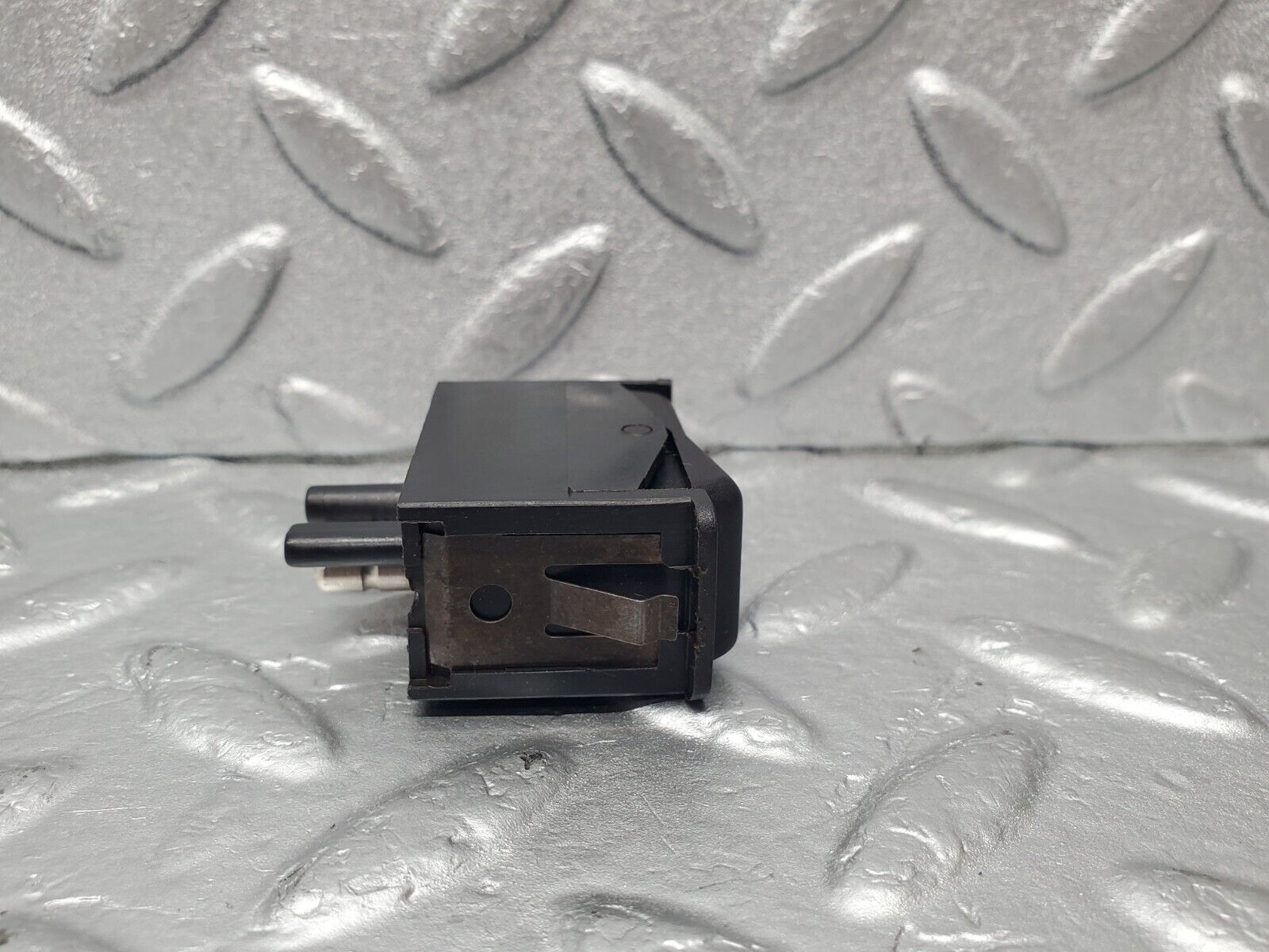 46543 Mercedes-Benz C123 280CE Coupe Interior Light Switch 0008205910