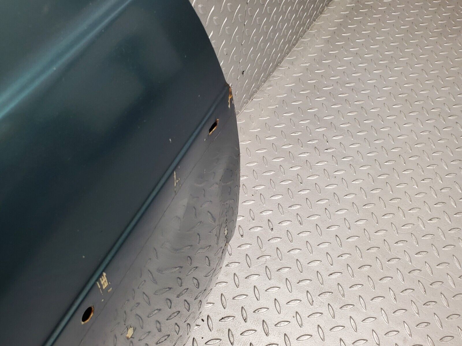 46557 Mercedes-Benz C123 280CE Coupe Left Door