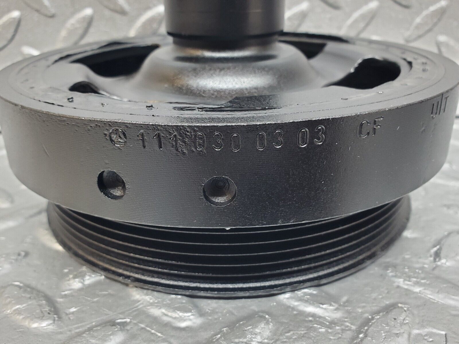 44706 Mercedes-Benz W124 220E Crankshaft Vibration Damper 1110300303