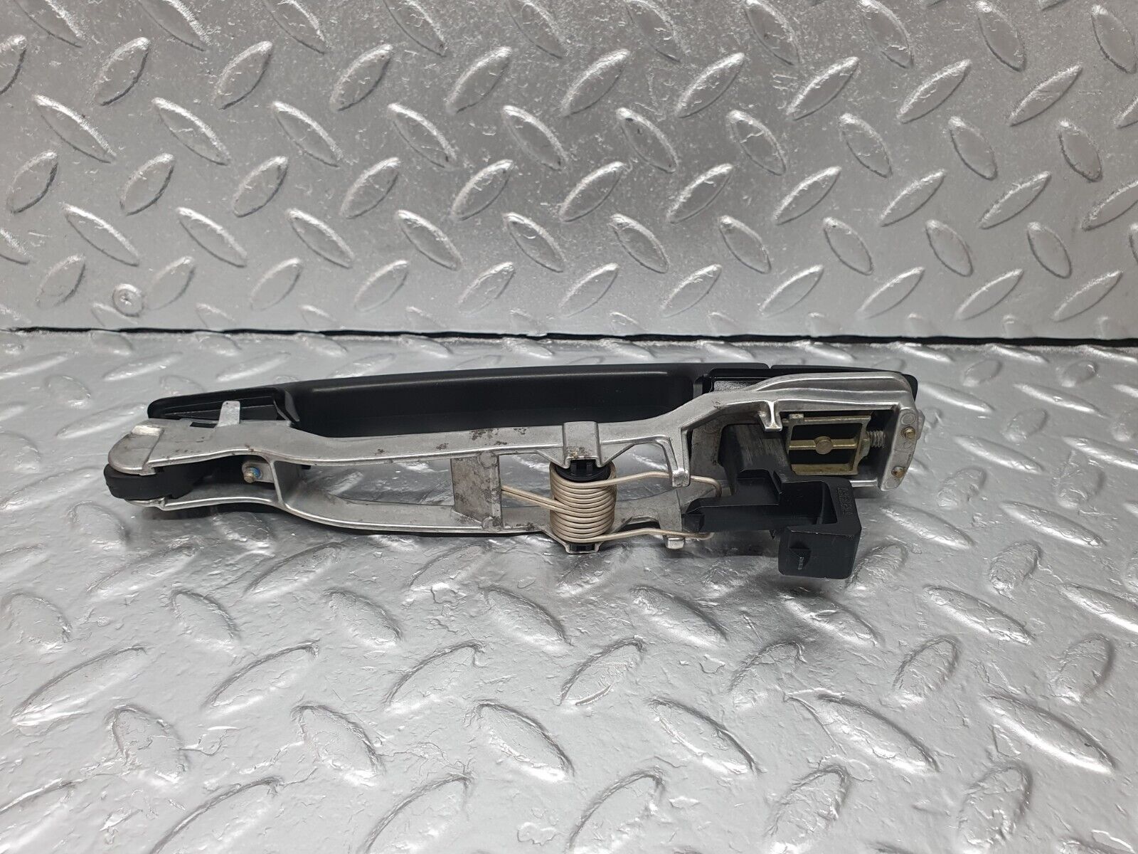 42781 Mercedes-Benz W201 190 2.0L Rear Left Door Exterior Handle