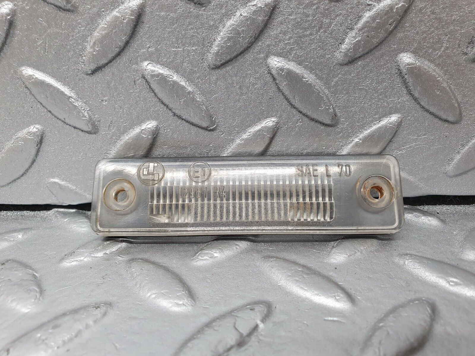 43058 Mercedes-Benz R107 Number Plate Light Lenses